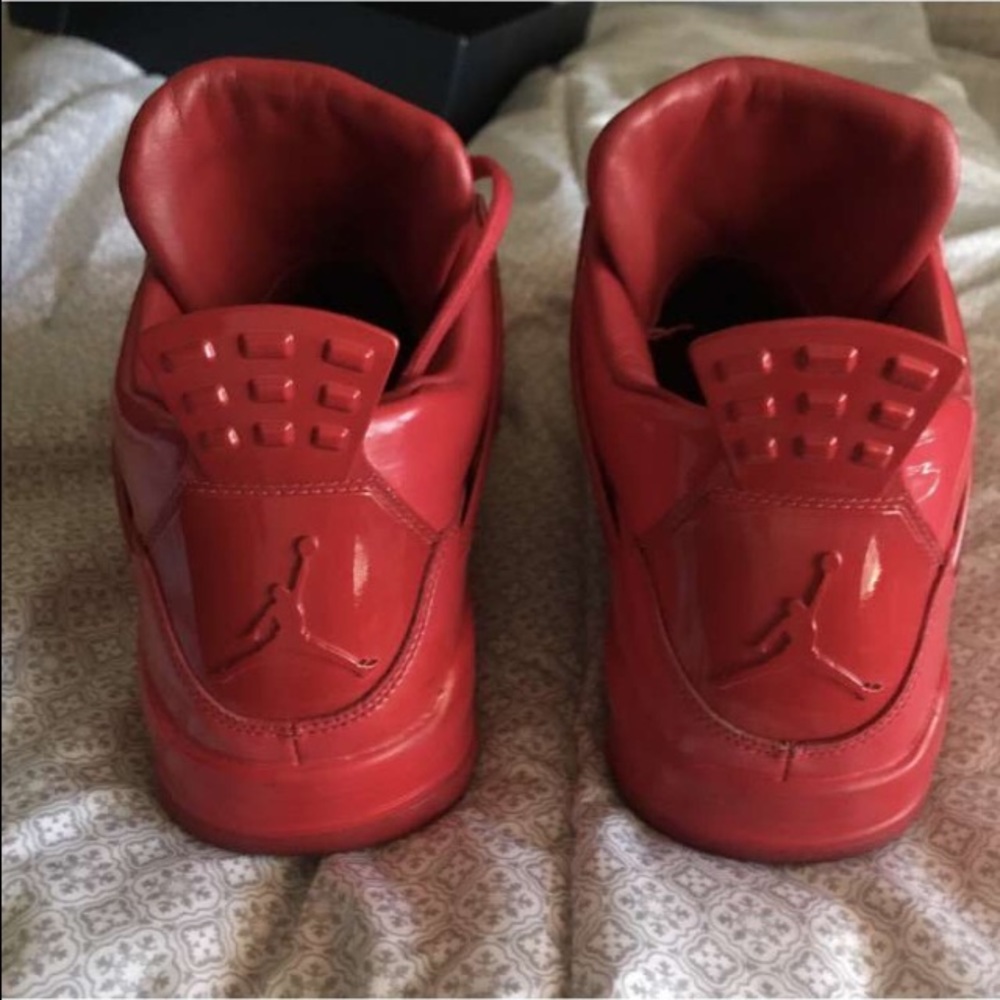 Jordan 4 Lab Red